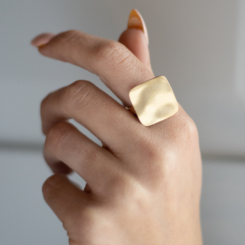 ANELLO PICCOLO VELLUTATO DA DONNA IN ARGENTO 925 DESIGN QUADRATO