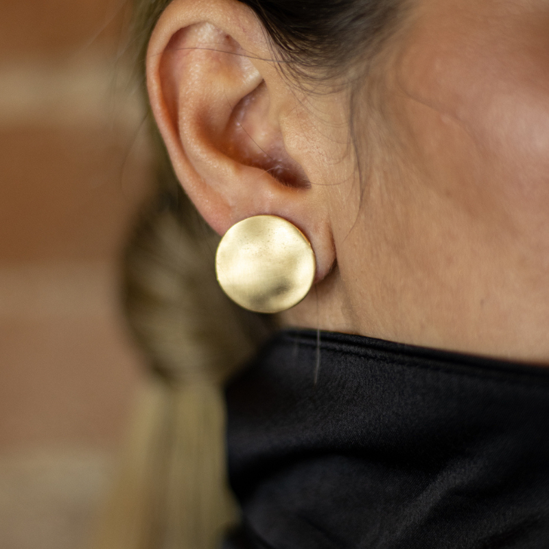 Orecchini Piccoli Vellutati da Donna in Argento 925 Design Rotondo