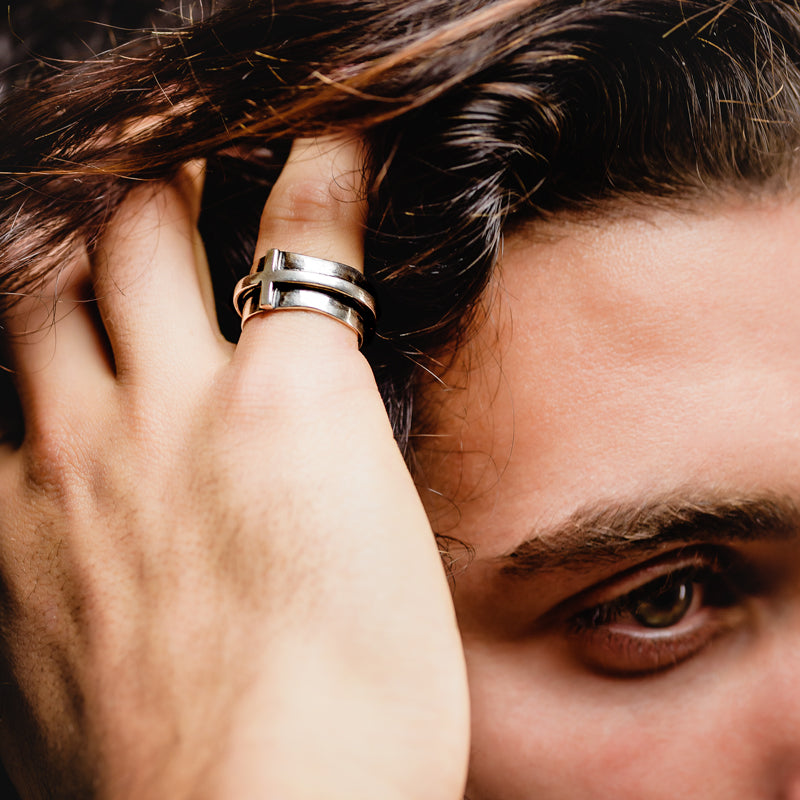 ANELLO CROCE IN ARGENTO BRUNITO 925