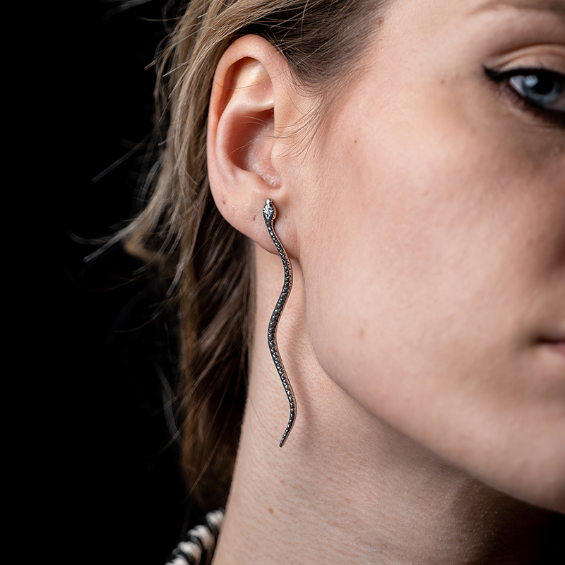 ORECCHINI LUXURY WILD IN ARGENTO SERPENTE ALLUNGATO